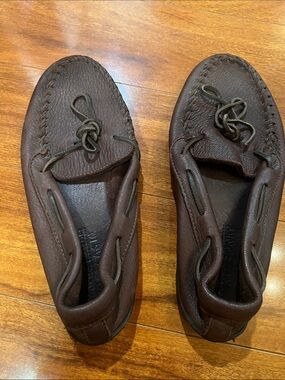 Minnetonka Dark Brown Leather Moccasin Slip-On Loafers